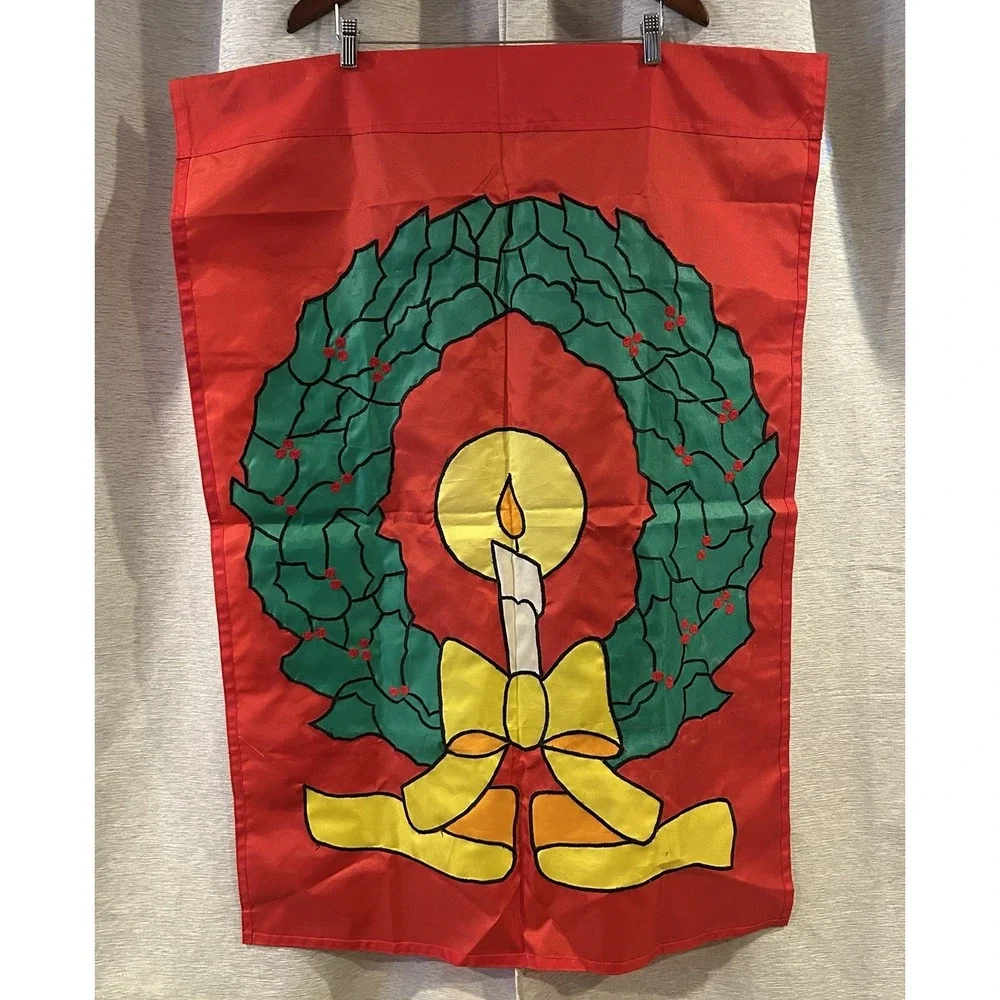 Pieced Christmas Flag‎ W/ Wreath Candle Bow Holly Berries Red 27